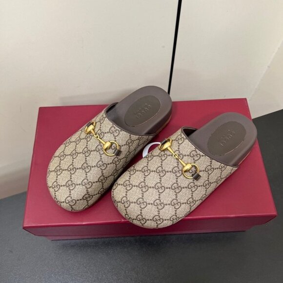 Gucci Women's Tan GG Canvas Mules with Gold Accents - Picture 4 of 5